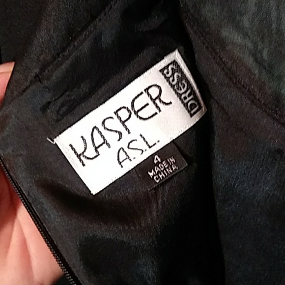 Kasper A.S.L Little Black Dress. Size 4 - Picture 6 of 8